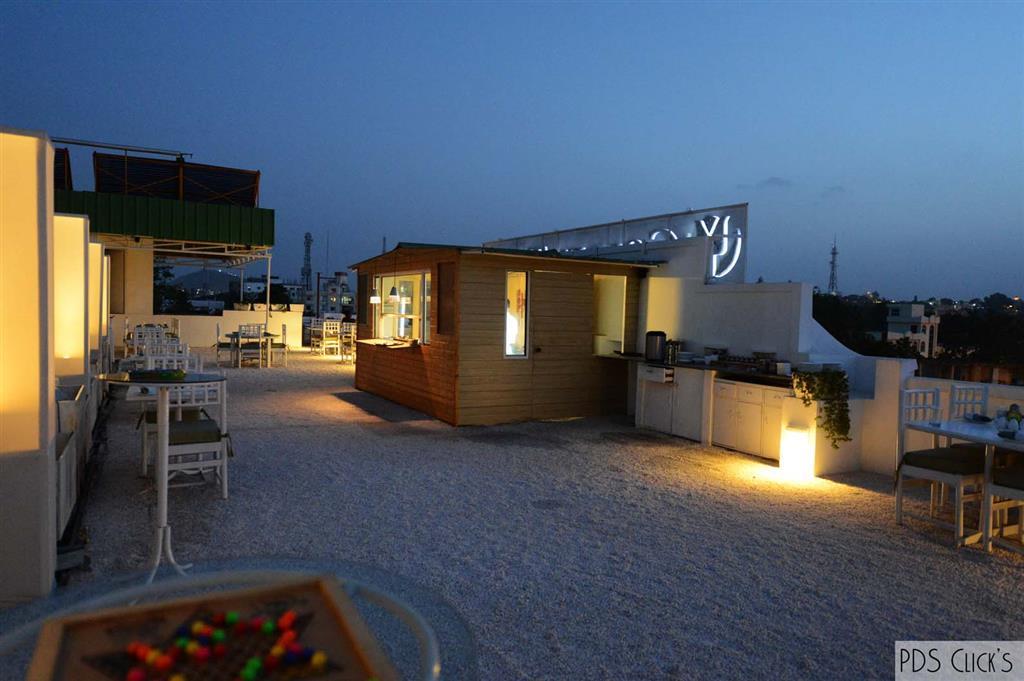 Golden Tulip Udaipur Hotel Restaurant photo