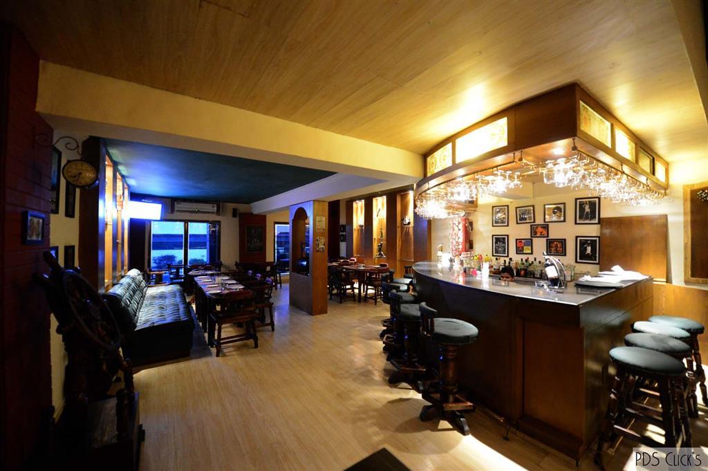 Golden Tulip Udaipur Hotel Restaurant photo