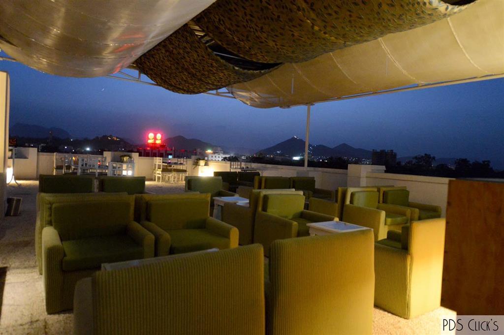 Golden Tulip Udaipur Hotel Restaurant photo