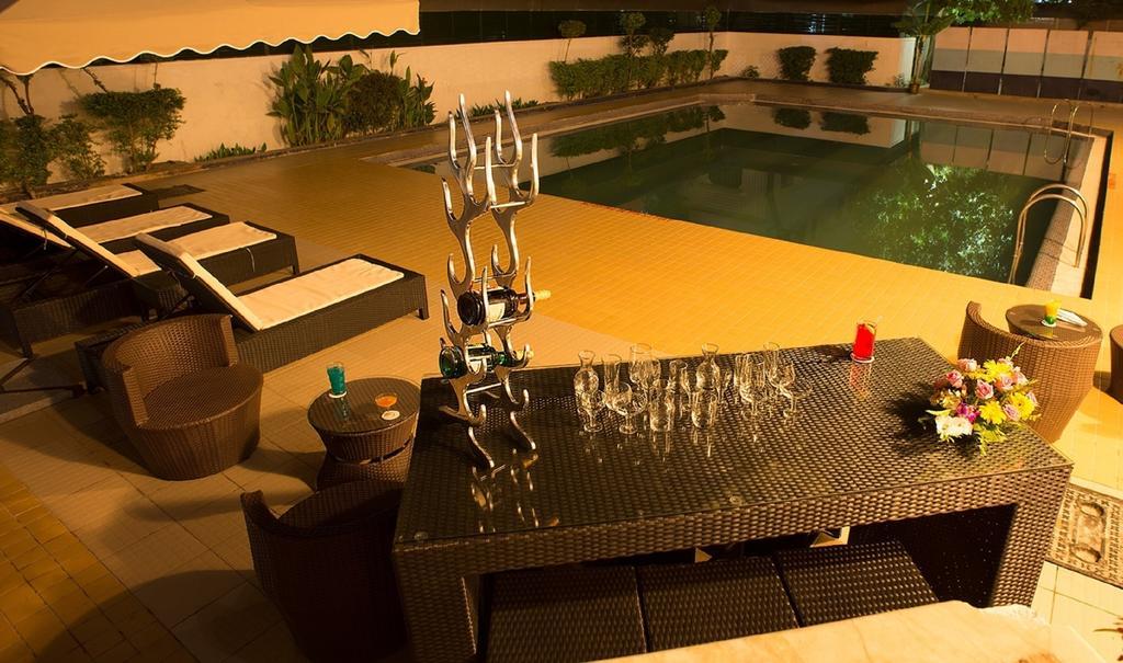 Golden Tulip Udaipur Hotel Exterior photo